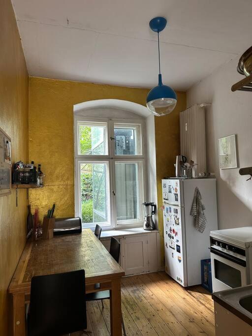 Grosses Apartment Am Kudamm Berlin Bagian luar foto